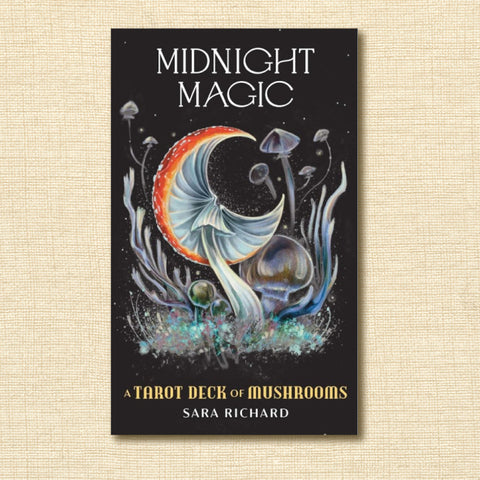 Tarot - Midnight Magic: A Tarot Deck of Mushrooms